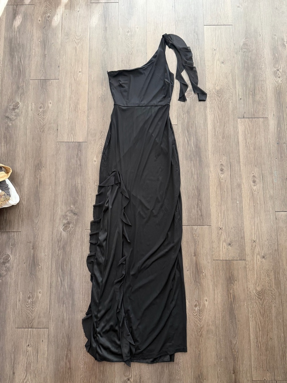 Windsor Black One-Shoulder Ruffle Column Gown